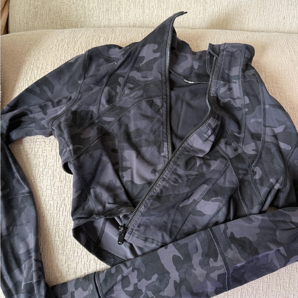 Black Camo Zip-Up Women's Jacket